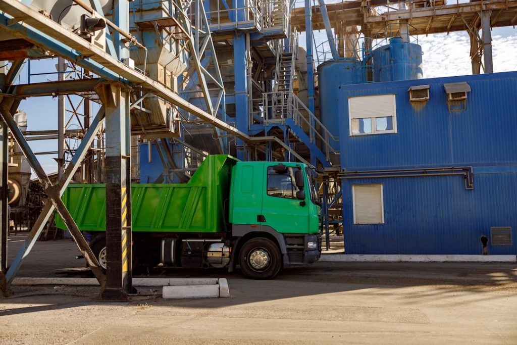 industrial-facilities-and-truck-outdoors-at-plant